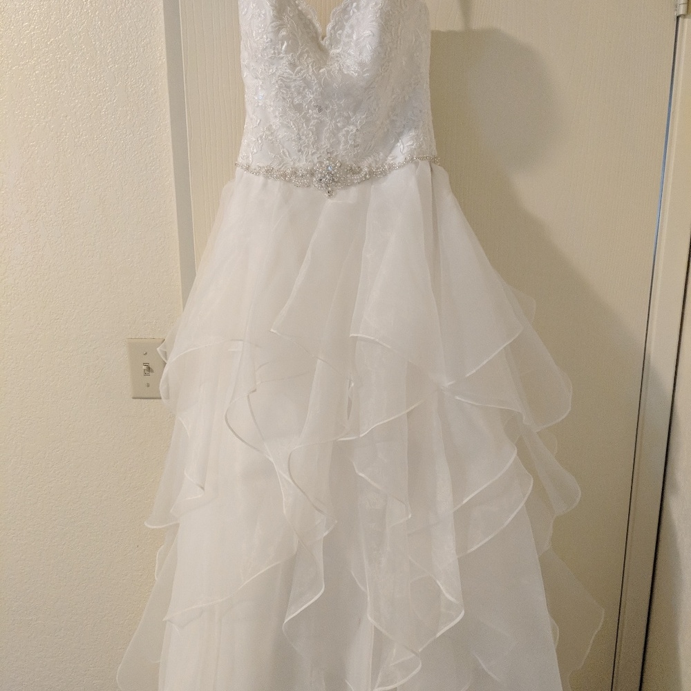 Wedding Dress- I need this dress gone by May 1st!!